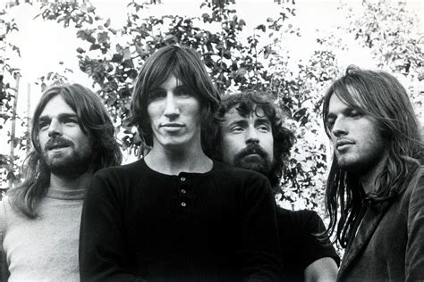 Pink Floyd .